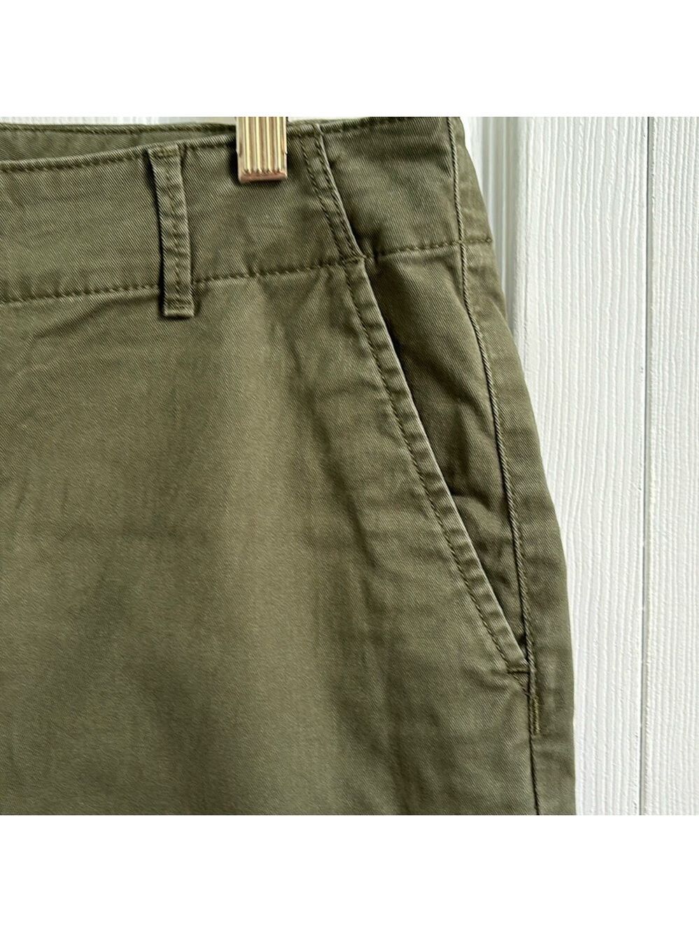 Loft The Perfect Straight Capri Pants in Washed Twill Olive Green Size 12P - Picture 6 of 10